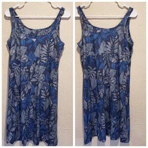Columbia Omni Freeze - Dress Women's Size Large Shades Of Blue Tropical Print